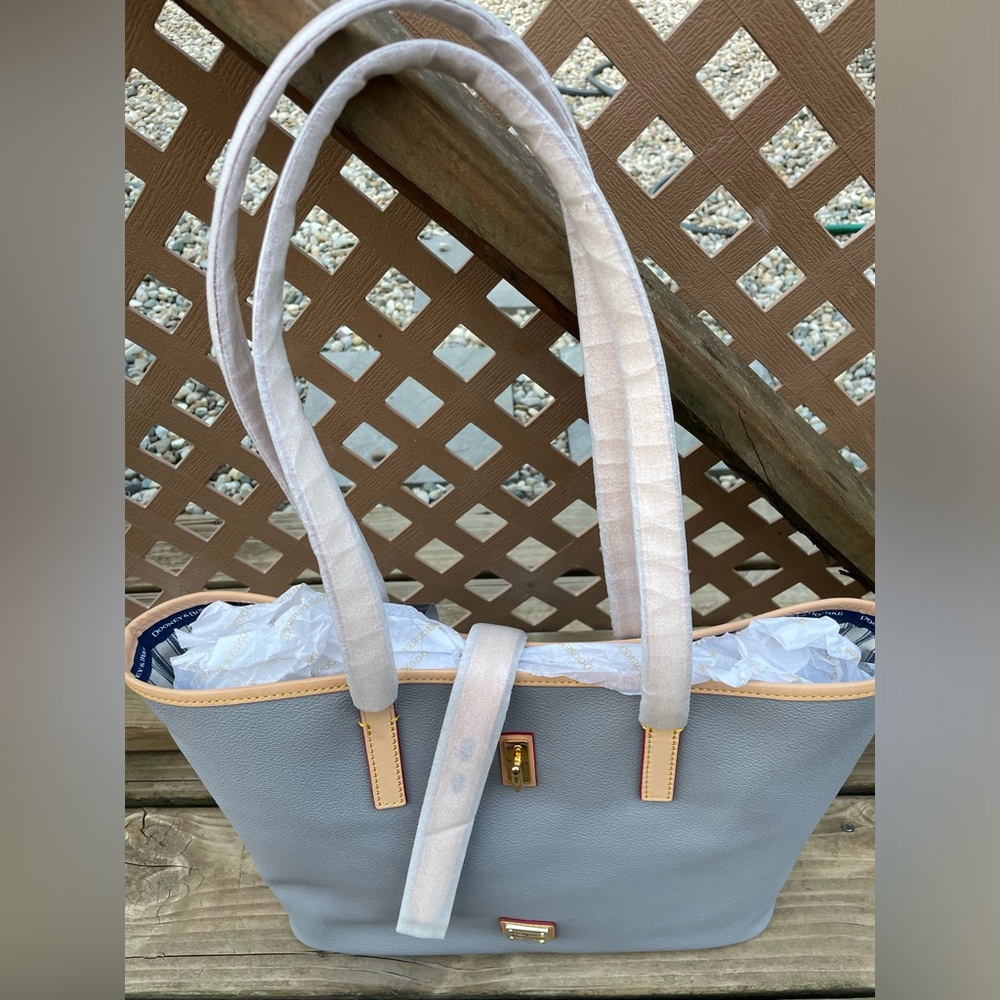 PRICE DROP! 3x NWT HOST PICK 💐Dooney & Bourke Eva Tote - Picture 2 of 8